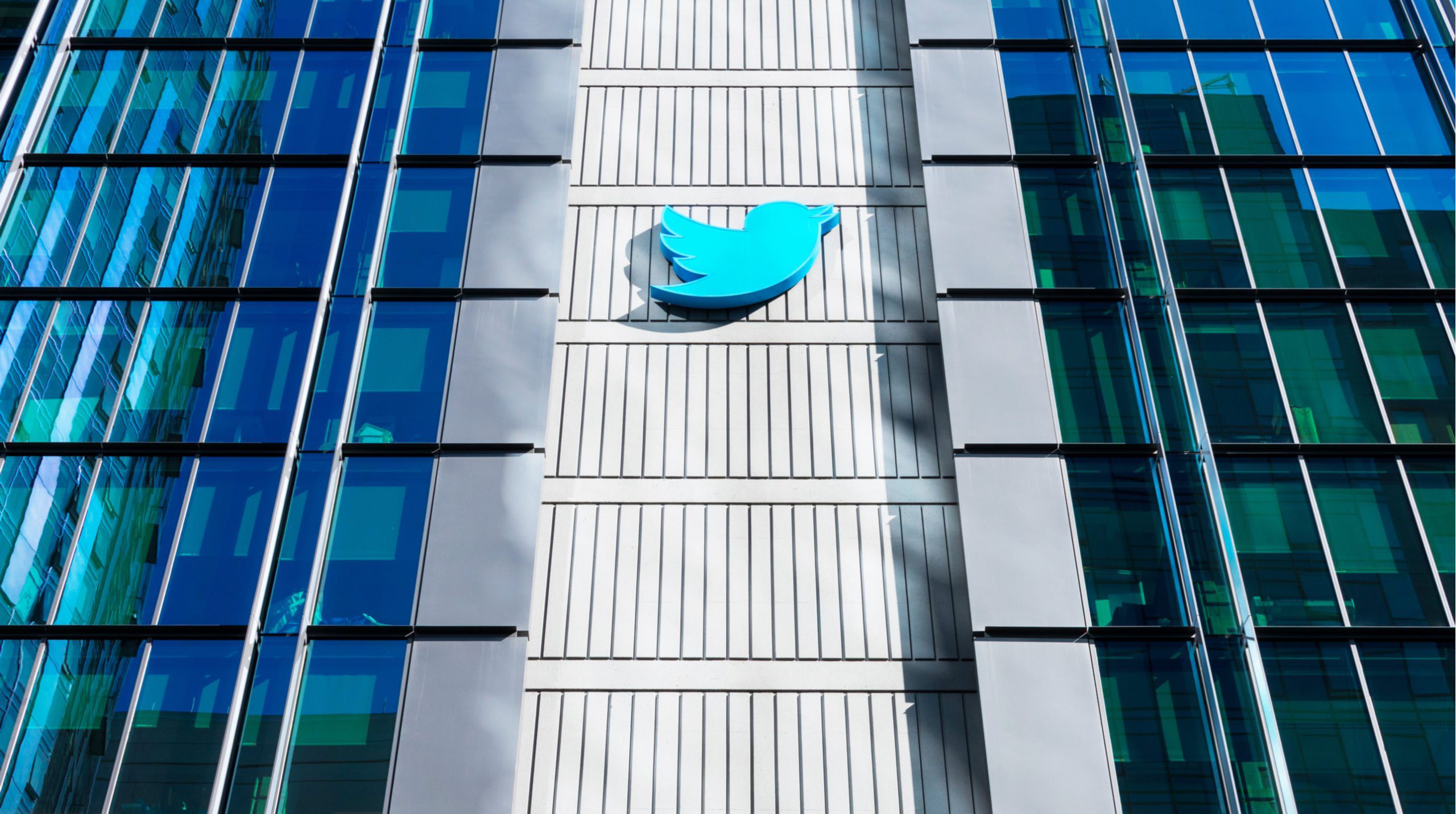  يذكر أن تويتر كانت أعلنت قبل سنوات (في 2017)، طرحها إمكانية كتابة 280 حرفا ضمن التغريدة