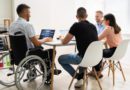 تهيئة أماكن العمل لتناسب الأشخاص ذوي الإعاقة